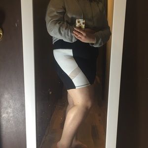B&W Bike Shorts w/ Mesh XXL (1NWT)